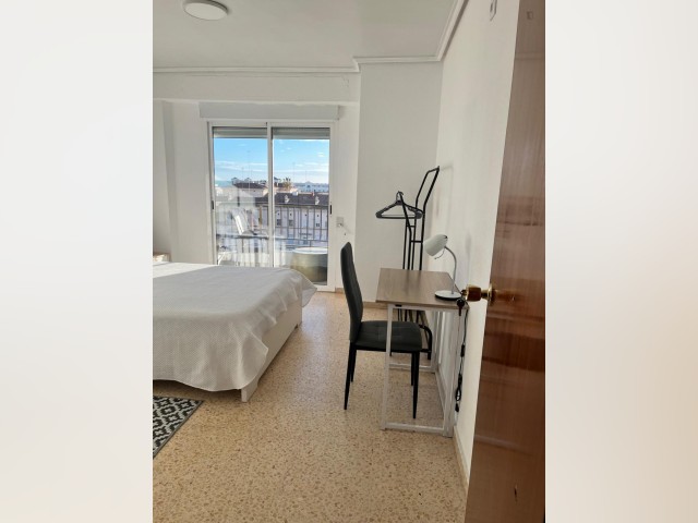Spain furnished Room in Valencia, Valencia