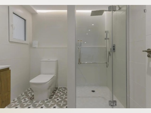 Spain furnished Room in Valencia, Valencia