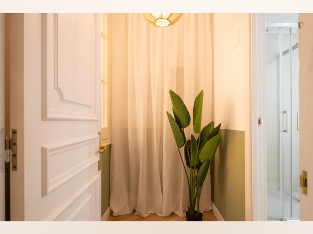 Spain furnished Room in Catalonia, Barcelona