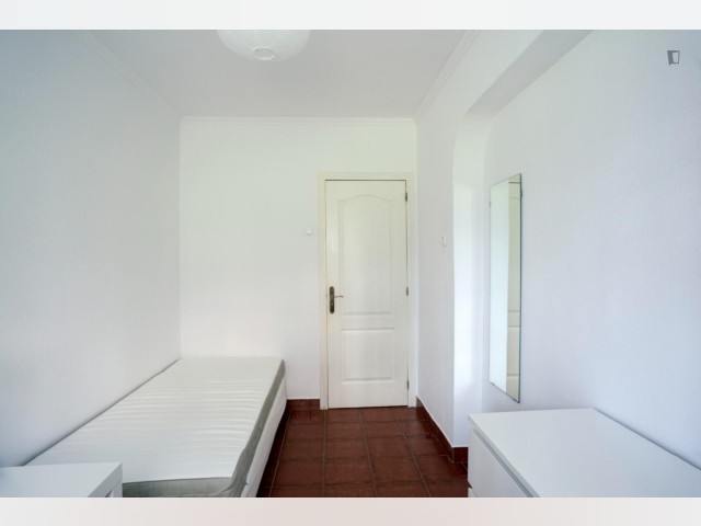 Portugal furnished Room in Lisboa-Tagus Valley, Lisbon