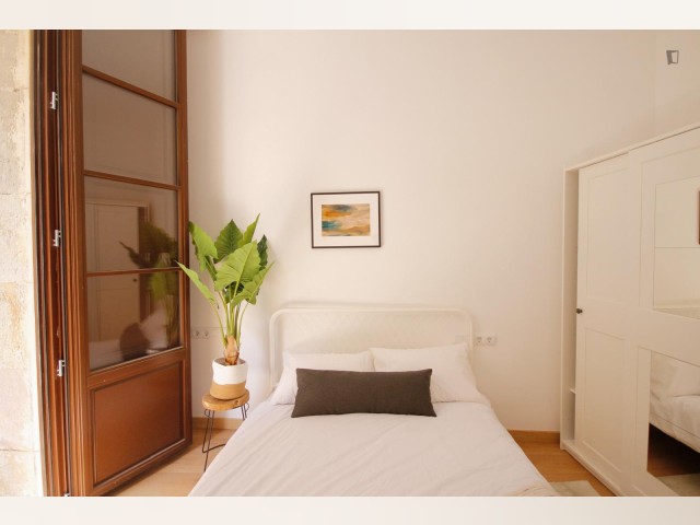 Spain furnished Room in Catalonia, Barcelona