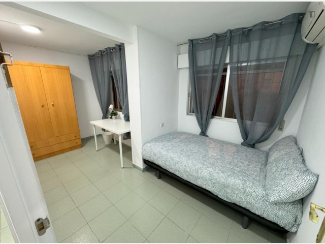 Spain furnished Room in Madrid, Madrid