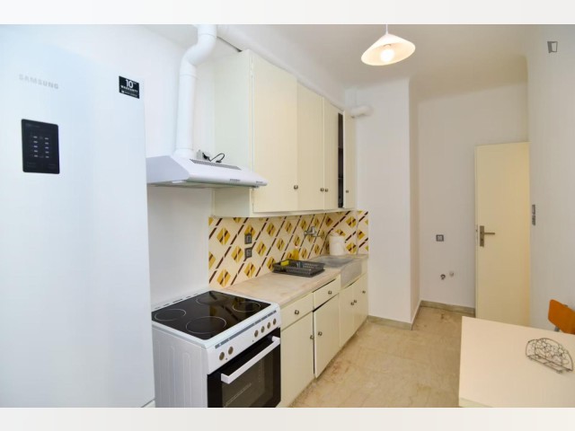 Athens Room for rent