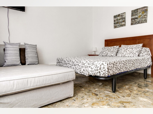 Spain furnished Room in Valencia, Valencia