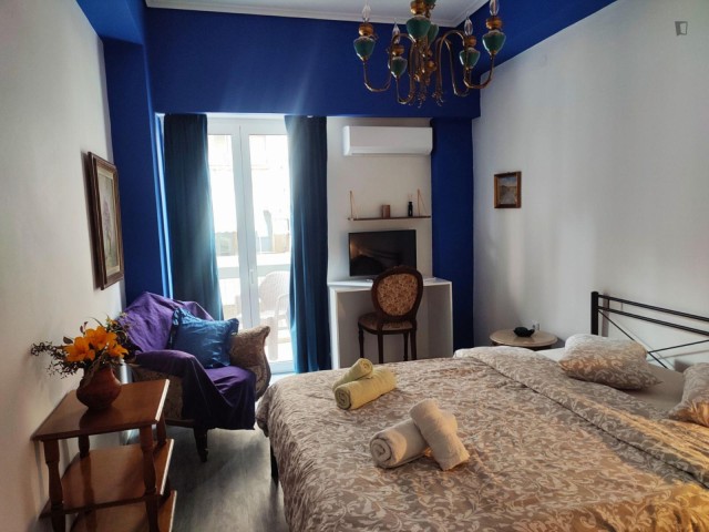 Athens Room for rent