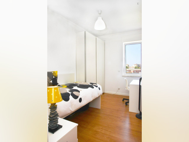 Portugal furnished Room in Lisboa-Tagus Valley, Lisbon