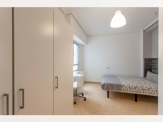 Spain furnished Room in Valencia, Valencia