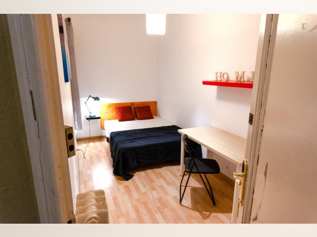 Spain furnished Room in Catalonia, Barcelona