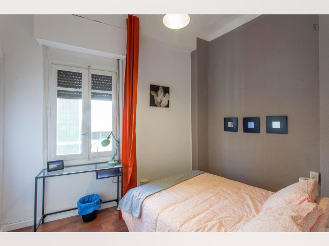 Spain furnished Room in Valencia, Valencia