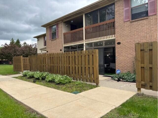 Northville-Township Townhouse for rent