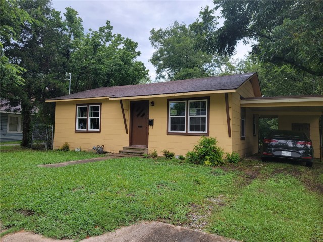 Commerce House for rent