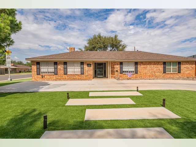 Midland House for rent